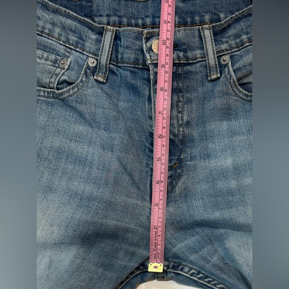 Levi’s 511 Jeans Mens 32x30 Slim Fit Light Wash Denim Faded Distressed - Picture 7 of 7